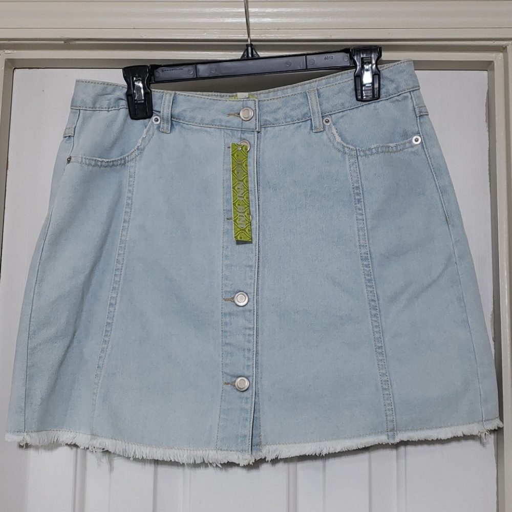 Gianni Bini Denim Front Button Skirt